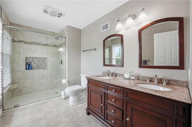 15107 W 83rd Terrace, Lenexa, KS 66219