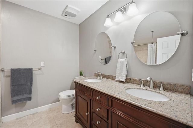 15107 W 83rd Terrace, Lenexa, KS 66219