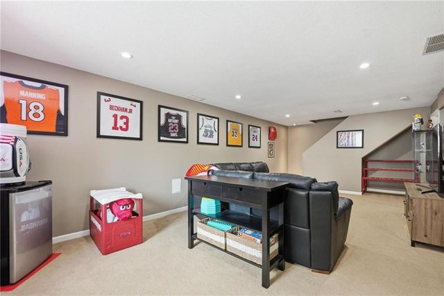15107 W 83rd Terrace, Lenexa, KS 66219