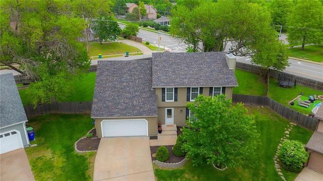 15107 W 83rd Terrace, Lenexa, KS 66219