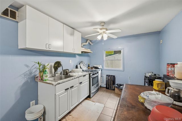12 Veteran Circle, Monroe, NY 10950