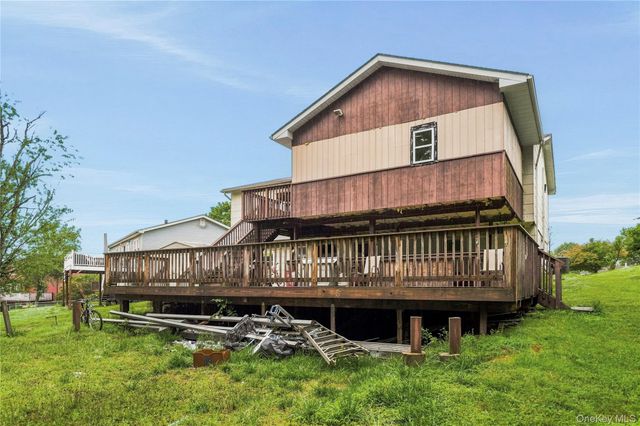 12 Veteran Circle, Monroe, NY 10950