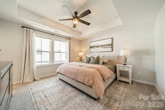 4040 Hidden Oaks Drive, Charlotte, NC 28205