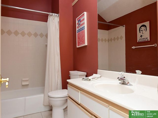 4733 N 109 Circle, Omaha, NE 68164