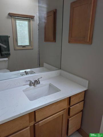 4733 N 109 Circle, Omaha, NE 68164