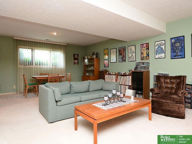 4733 N 109 Circle, Omaha, NE 68164