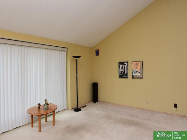 4733 N 109 Circle, Omaha, NE 68164