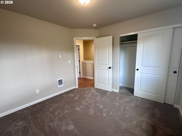 279 LACASA St, Eugene, OR 97402