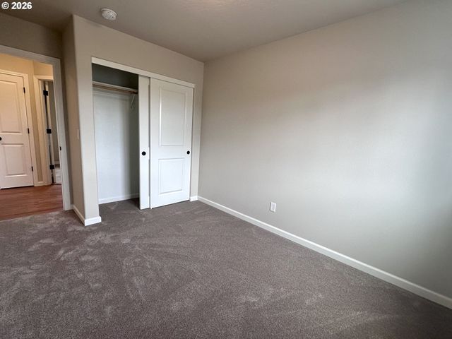 279 LACASA St, Eugene, OR 97402