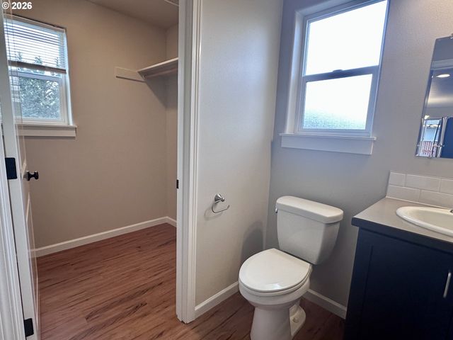 279 LACASA St, Eugene, OR 97402