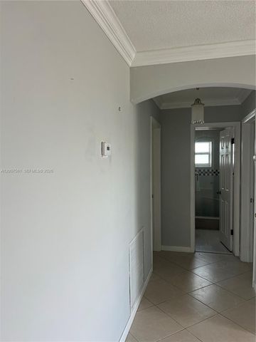 6805 NW 75th St, Tamarac, FL 33321