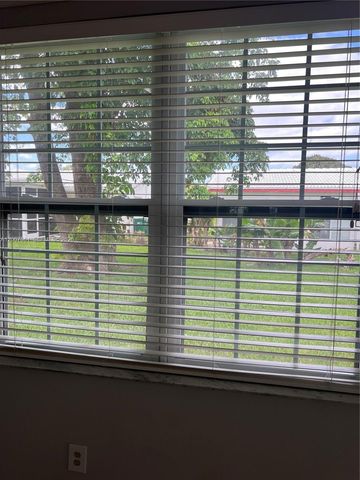 6805 NW 75th St, Tamarac, FL 33321