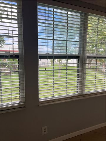 6805 NW 75th St, Tamarac, FL 33321