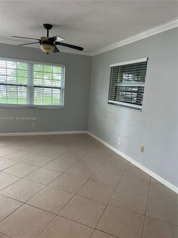 6805 NW 75th St, Tamarac, FL 33321