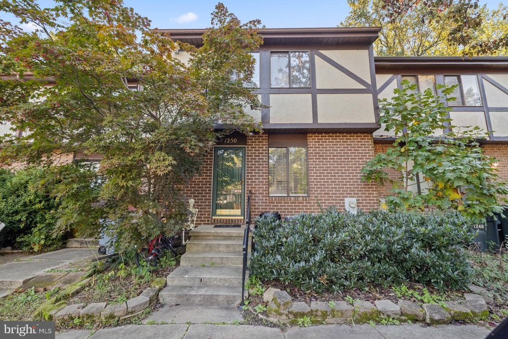 1250 BIRCHCREST CT, Arnold, MD 21012