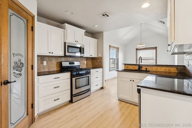 12914 N 39th East Place, Skiatook, OK 74070