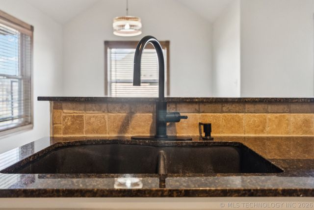 12914 N 39th East Place, Skiatook, OK 74070