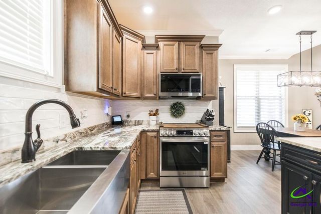 800 John E Sullivan, Byron, GA 31008