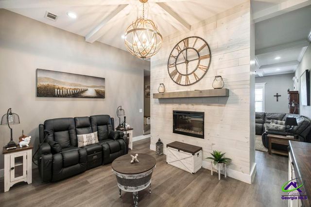 800 John E Sullivan, Byron, GA 31008