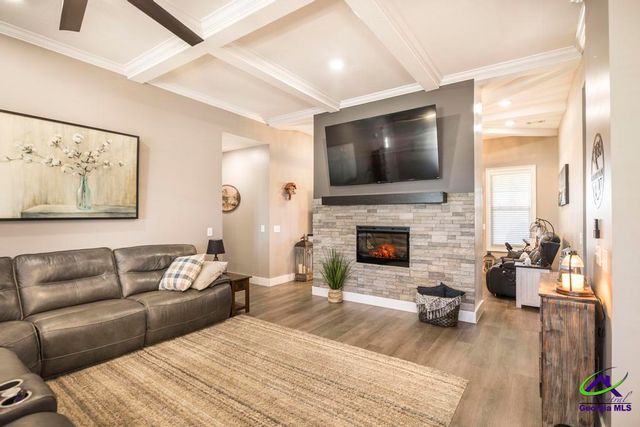 800 John E Sullivan, Byron, GA 31008