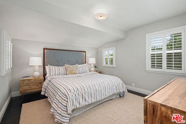 975 Pepperhill Road, Pasadena, CA 91107