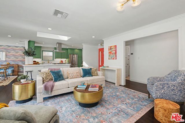 975 Pepperhill Road, Pasadena, CA 91107