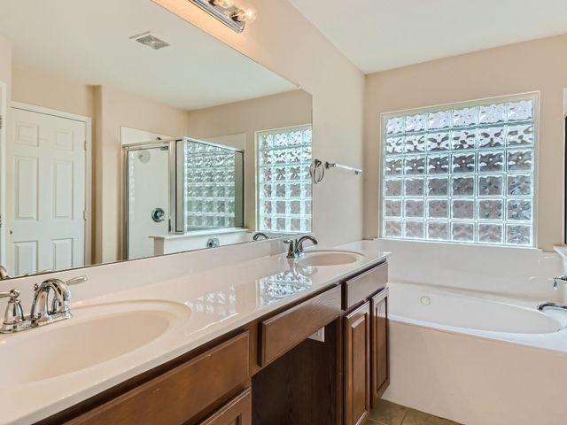 2016 Mary Ella DR, Leander, TX 78641