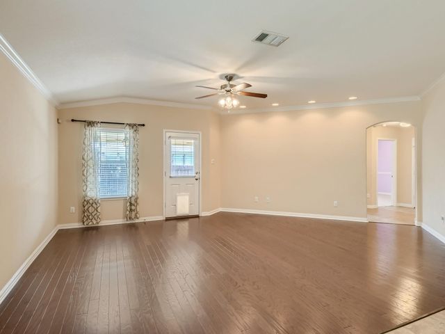 2016 Mary Ella DR, Leander, TX 78641