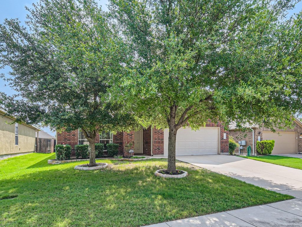 2016 Mary Ella DR, Leander, TX 78641