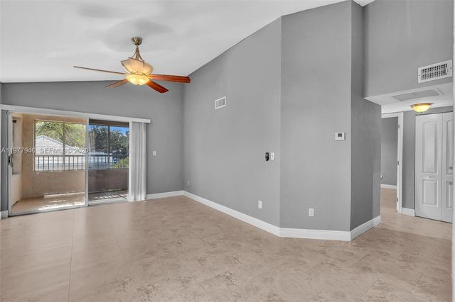 2881 N Oakland Forest Dr 212, Oakland Park, FL 33309