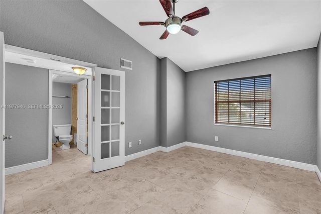 2881 N Oakland Forest Dr 212, Oakland Park, FL 33309