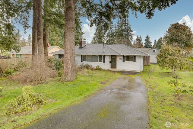 21801 52nd Avenue W, Mountlake Terrace, WA 98043