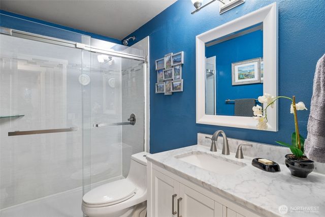 21801 52nd Avenue W, Mountlake Terrace, WA 98043