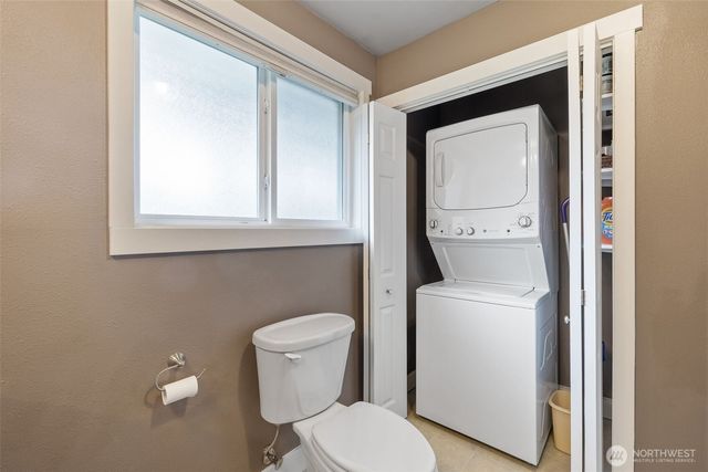 21801 52nd Avenue W, Mountlake Terrace, WA 98043