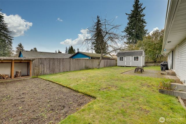 21801 52nd Avenue W, Mountlake Terrace, WA 98043