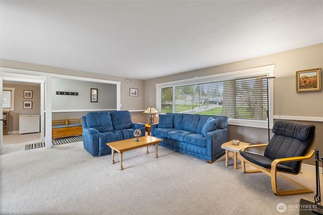 21801 52nd Avenue W, Mountlake Terrace, WA 98043