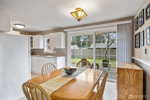 21801 52nd Avenue W, Mountlake Terrace, WA 98043