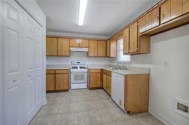 58 Habersham Circle NE, Cartersville, GA 30121