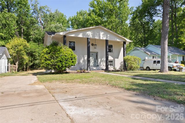 5701 Ilford Street, Charlotte, NC 28215