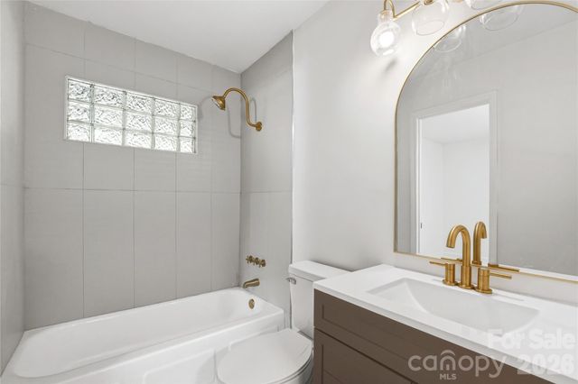 5701 Ilford Street, Charlotte, NC 28215