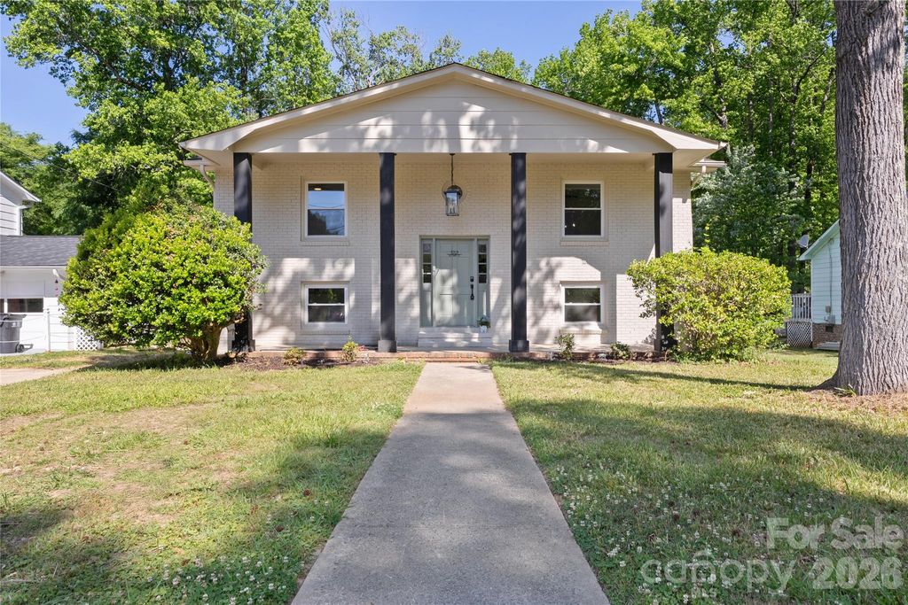 5701 Ilford Street, Charlotte, NC 28215