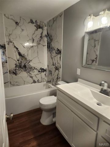 6330 Washington Avenue, St Louis, MO 63134