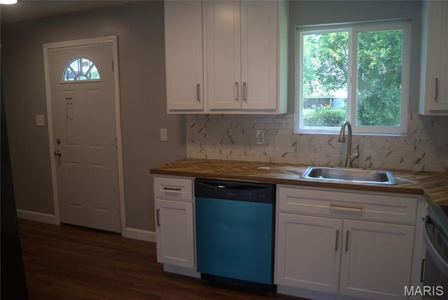 6330 Washington Avenue, St Louis, MO 63134