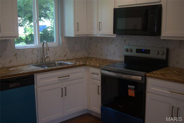 6330 Washington Avenue, St Louis, MO 63134