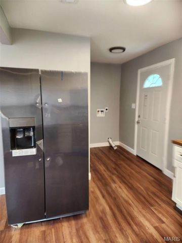 6330 Washington Avenue, St Louis, MO 63134