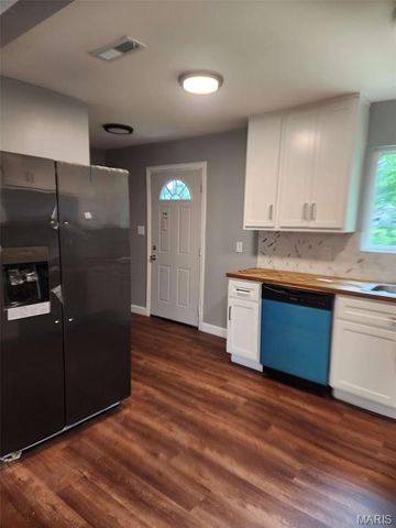 6330 Washington Avenue, St Louis, MO 63134