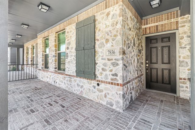 7836 Manilla Drive, Rowlett, TX 75088