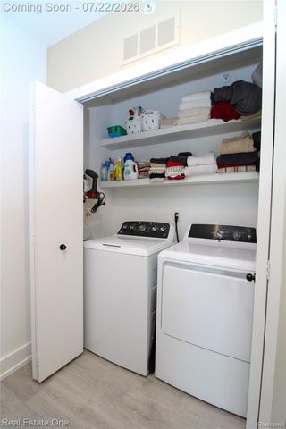 533 E Harrison Avenue 38, Royal Oak, MI 48067
