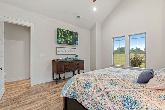 3017 Shooting Star Court, Graford, TX 76449