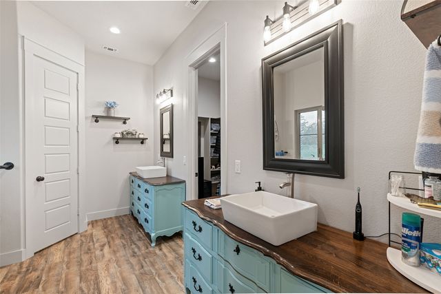 3017 Shooting Star Court, Graford, TX 76449